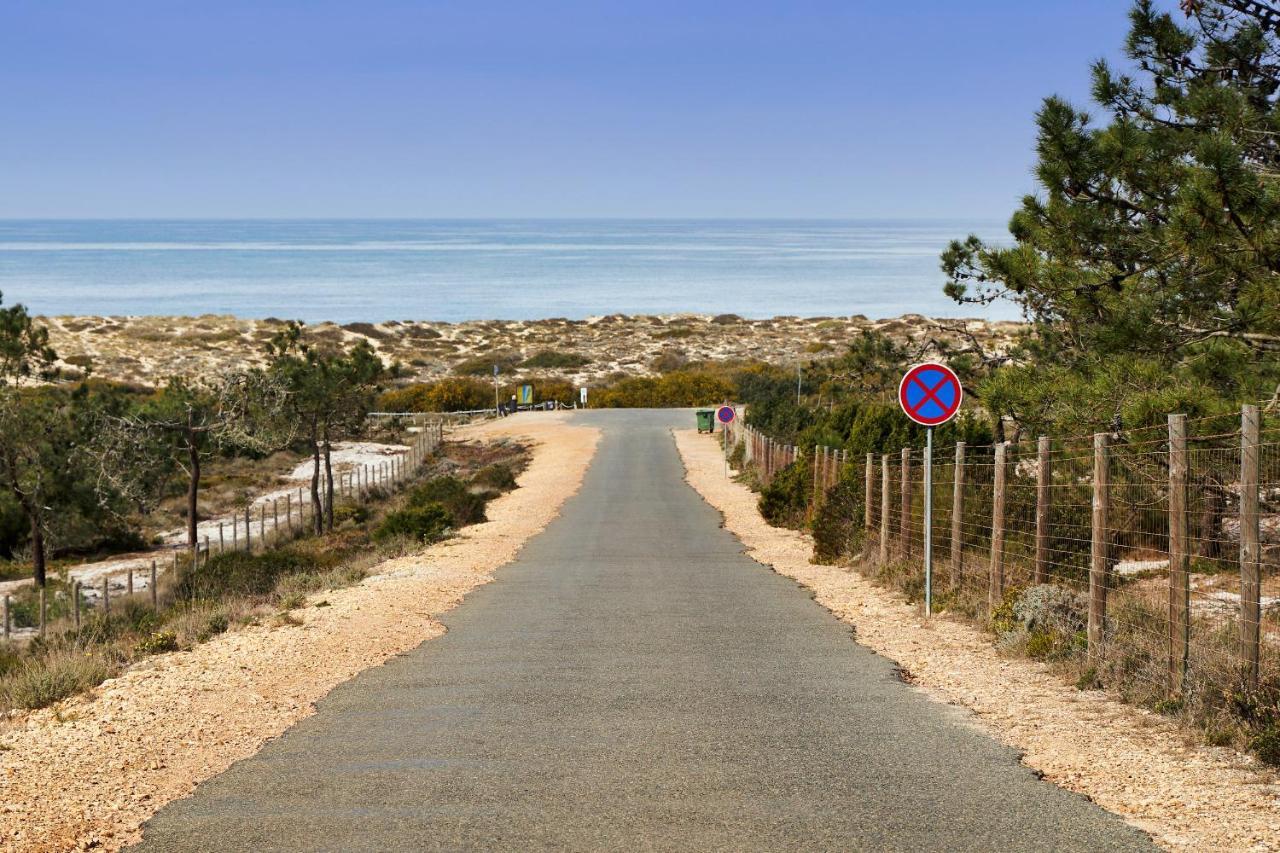 Apart@Costasantoandre Beach Santiago do Cacem Exterior photo